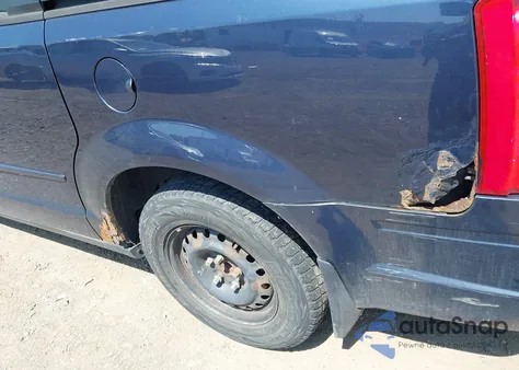 2008 Chrysler Town & Country Lx from USA, damaged, VIN 2A8HR44H98R621179